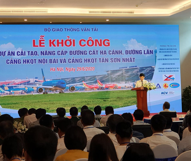 Khởi công dự án nâng cấp đường cất hạ cánh 2 sân bay Nội Bài và Tân Sơn Nhất