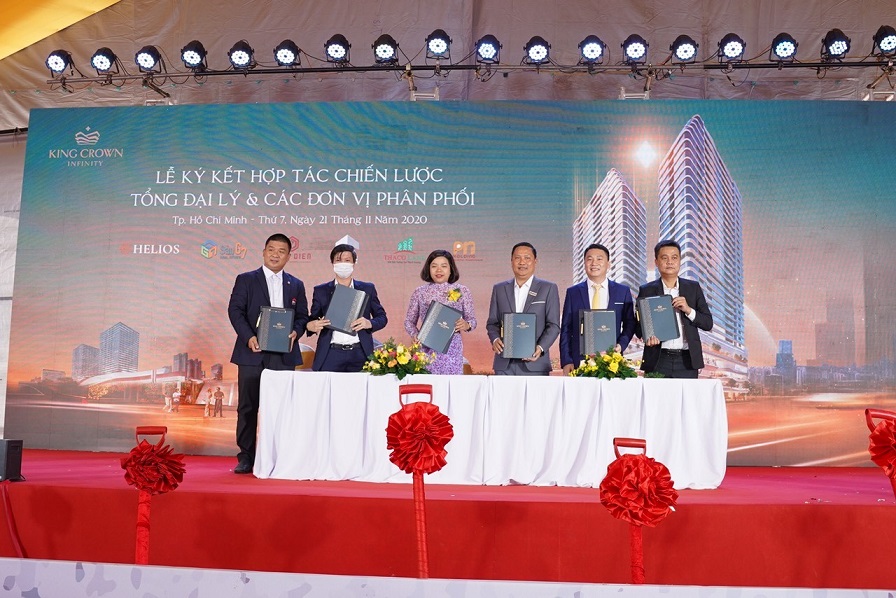 PN Holding Group signed a strategic cooperation agreement to distribute the King Crown Infinity project of Bamboo Capital