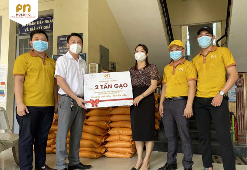 “Chuyến xe tình thương” của PN Holding về Đồng Nai hỗ trợ người dân